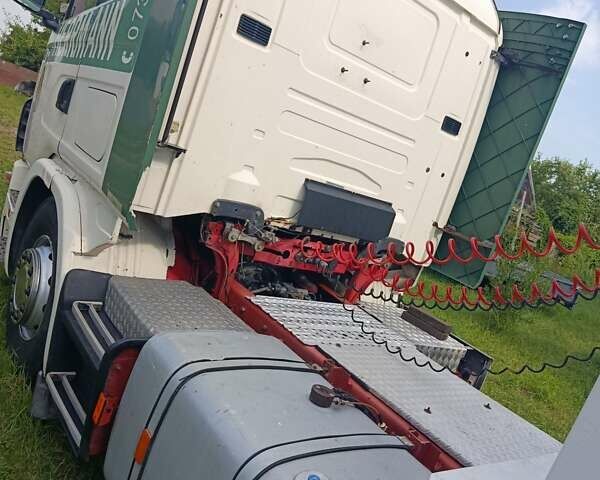 Белый Сканиа Р 124, объемом двигателя 11.71 л и пробегом 846 тыс. км за 12500 $, фото 2 на Automoto.ua