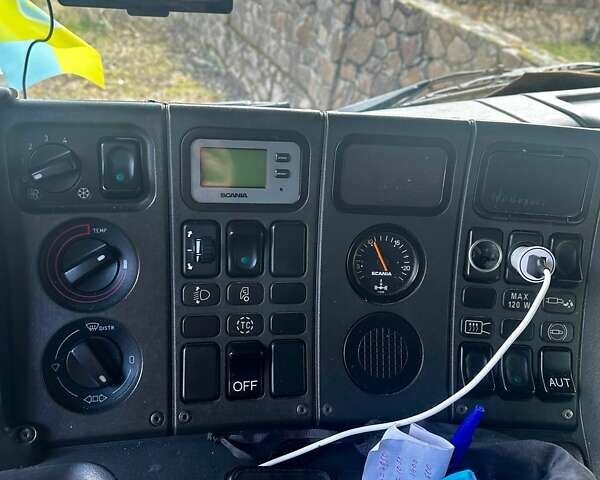 Сканиа Р 124 2003 в Рокитное на Automoto.ua Красный Сканиа Р 124, объемом двигателя 10.71 л и пробегом 545 тыс. км за 15000 $, фото 31 на Automoto.ua