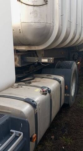 Білий Сканіа R 164, об'ємом двигуна 15.6 л та пробігом 500 тис. км за 17000 $, фото 21 на Automoto.ua