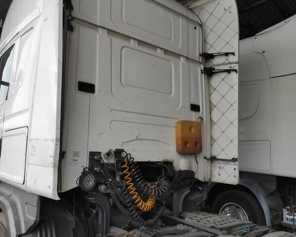 Сканіа Р 380 2008 у Рава-Руська на Automoto.ua Білий Сканіа Р 380, об'ємом двигуна 11.7 л та пробігом 1 тис. км за 8000 $, фото 3 на Automoto.ua