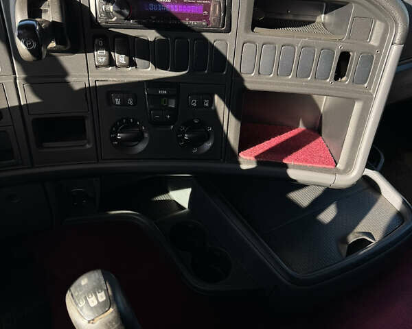 Белый Сканиа Р 380, объемом двигателя 11.71 л и пробегом 1 тыс. км за 12000 $, фото 19 на Automoto.ua