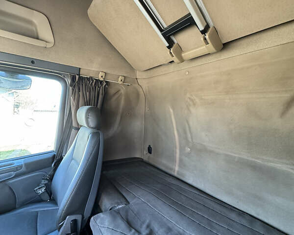 Белый Сканиа Р 380, объемом двигателя 11.71 л и пробегом 1 тыс. км за 11000 $, фото 16 на Automoto.ua