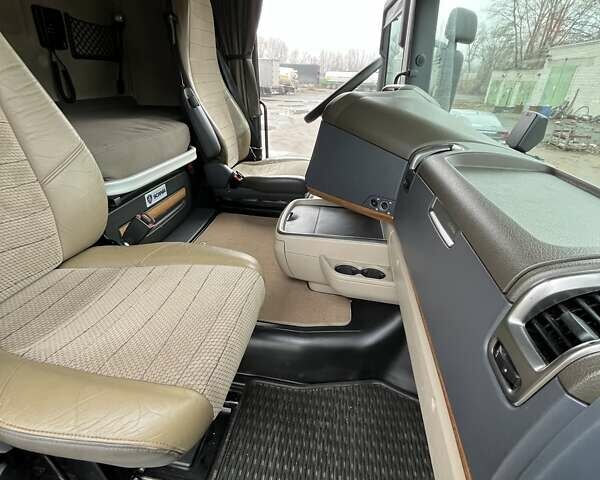 Белый Сканиа Р 400, объемом двигателя 12.74 л и пробегом 727 тыс. км за 25000 $, фото 16 на Automoto.ua