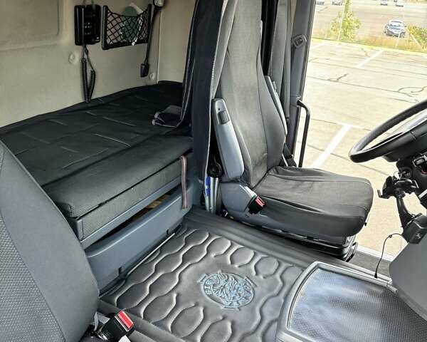 Синий Сканиа Р 400, объемом двигателя 12.74 л и пробегом 1 тыс. км за 17500 $, фото 33 на Automoto.ua