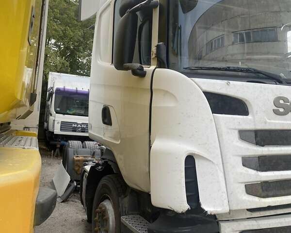 Білий Сканіа Р 420, об'ємом двигуна 11.71 л та пробігом 138 тис. км за 7500 $, фото 2 на Automoto.ua