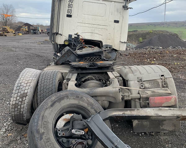 Белый Сканиа Р 420, объемом двигателя 0 л и пробегом 800 тыс. км за 5000 $, фото 2 на Automoto.ua