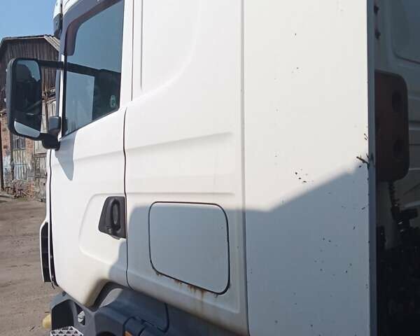 Белый Сканиа Р 420, объемом двигателя 11.71 л и пробегом 965 тыс. км за 16399 $, фото 8 на Automoto.ua