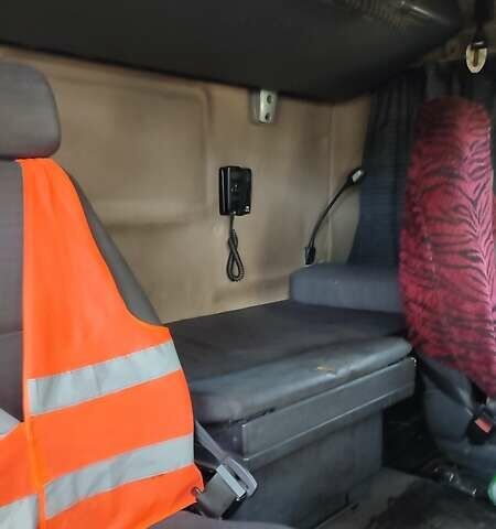 Белый Сканиа Р 420, объемом двигателя 12 л и пробегом 998 тыс. км за 16400 $, фото 2 на Automoto.ua