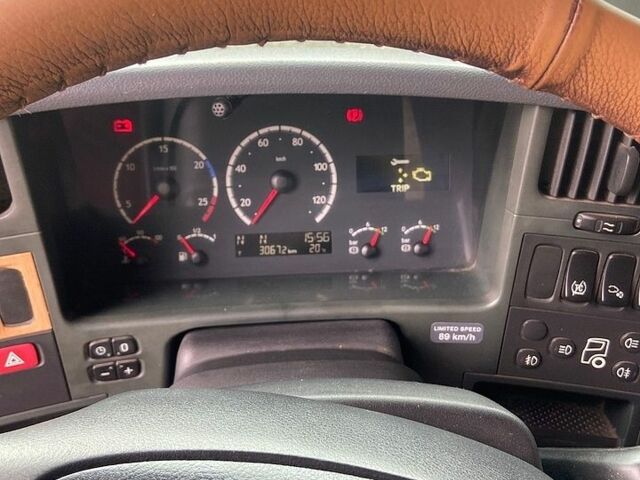 Білий Сканіа Р 420, об'ємом двигуна 0 л та пробігом 2 тис. км за 9000 $, фото 7 на Automoto.ua