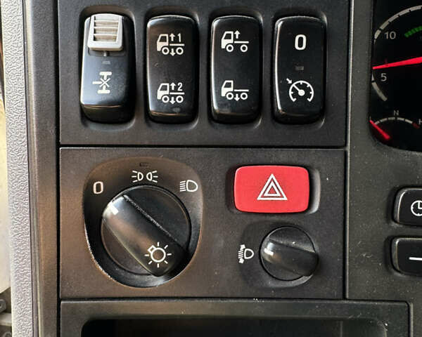 Белый Сканиа Р 420, объемом двигателя 11.71 л и пробегом 980 тыс. км за 11100 $, фото 17 на Automoto.ua