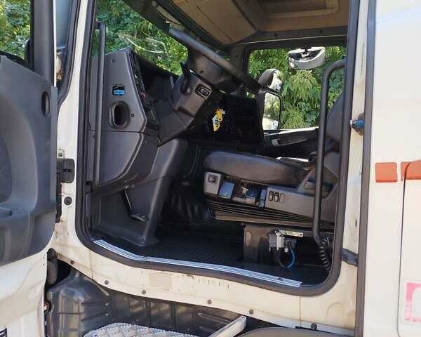 Белый Сканиа Р 420, объемом двигателя 11.8 л и пробегом 2 тыс. км за 9500 $, фото 8 на Automoto.ua