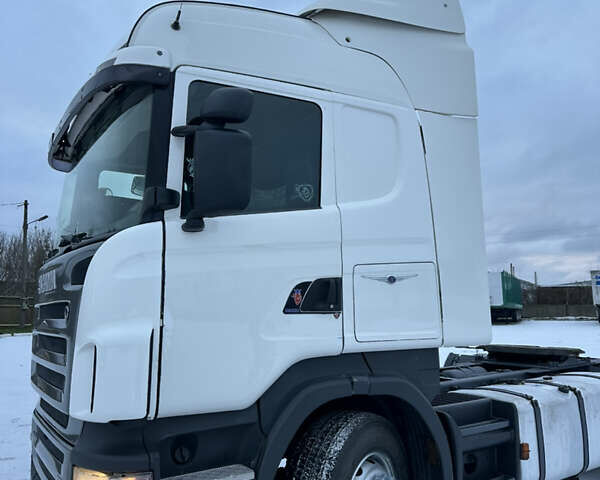Белый Сканиа Р 420, объемом двигателя 11.7 л и пробегом 920 тыс. км за 14600 $, фото 7 на Automoto.ua