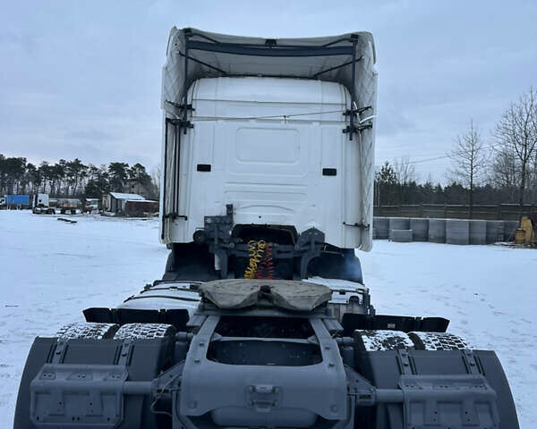 Белый Сканиа Р 420, объемом двигателя 11.7 л и пробегом 920 тыс. км за 14600 $, фото 6 на Automoto.ua