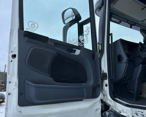 Белый Сканиа Р 420, объемом двигателя 11.7 л и пробегом 920 тыс. км за 14600 $, фото 19 на Automoto.ua