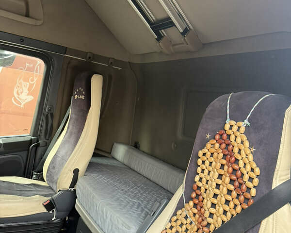 Белый Сканиа Р 420, объемом двигателя 11.7 л и пробегом 780 тыс. км за 22500 $, фото 8 на Automoto.ua