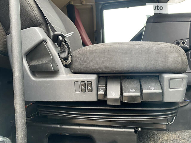 Білий Сканіа Р 420, об'ємом двигуна 0 л та пробігом 185 тис. км за 16000 $, фото 9 на Automoto.ua