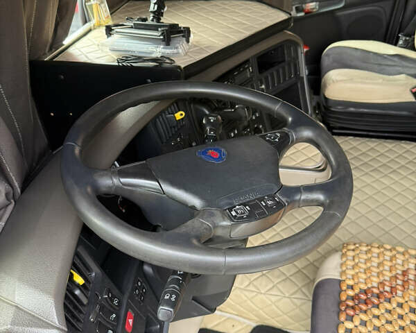 Белый Сканиа Р 420, объемом двигателя 11.7 л и пробегом 780 тыс. км за 22500 $, фото 7 на Automoto.ua