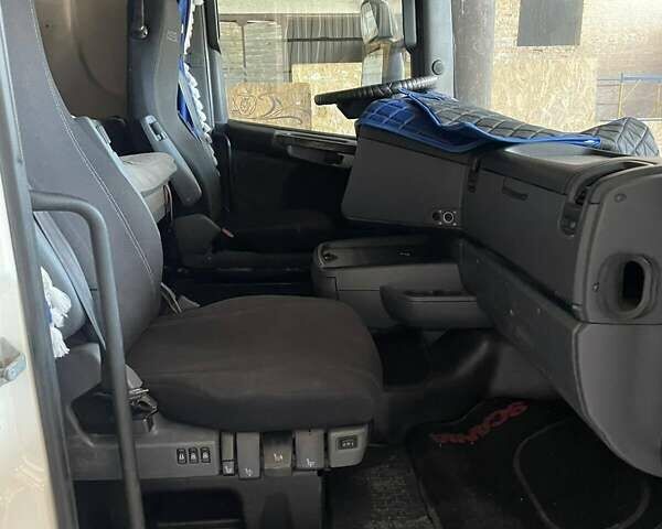 Белый Сканиа R 440, объемом двигателя 12.7 л и пробегом 1 тыс. км за 14800 $, фото 2 на Automoto.ua
