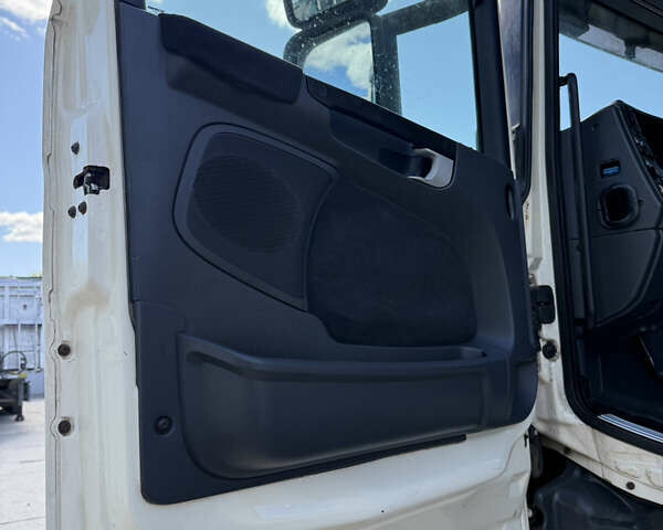 Білий Сканіа R 440, об'ємом двигуна 12.74 л та пробігом 870 тис. км за 19000 $, фото 14 на Automoto.ua