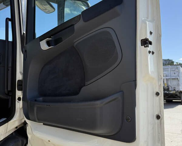 Білий Сканіа R 440, об'ємом двигуна 12.74 л та пробігом 870 тис. км за 19000 $, фото 10 на Automoto.ua