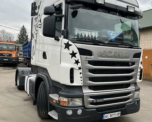 Белый Сканиа R 440, объемом двигателя 12.74 л и пробегом 115 тыс. км за 13500 $, фото 1 на Automoto.ua