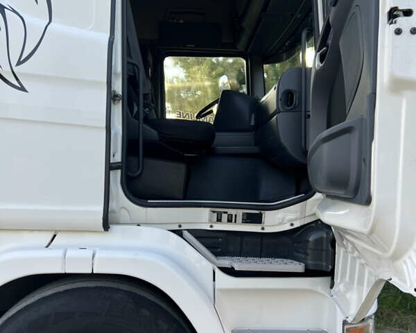 Білий Сканіа R 440, об'ємом двигуна 12.74 л та пробігом 826 тис. км за 24500 $, фото 18 на Automoto.ua