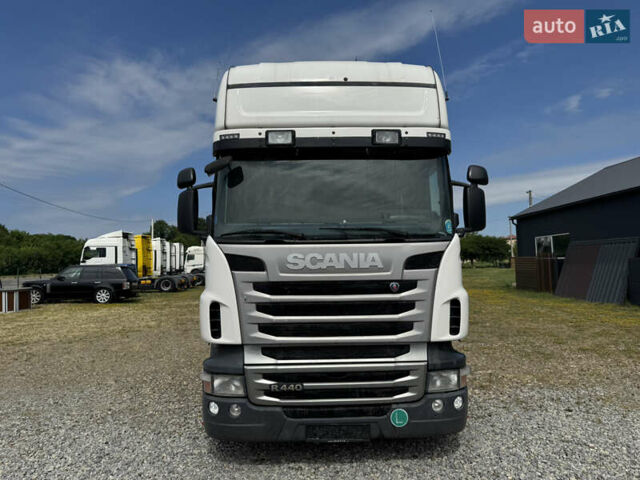 Белый Сканиа R 440, объемом двигателя 0 л и пробегом 978 тыс. км за 19550 $, фото 1 на Automoto.ua