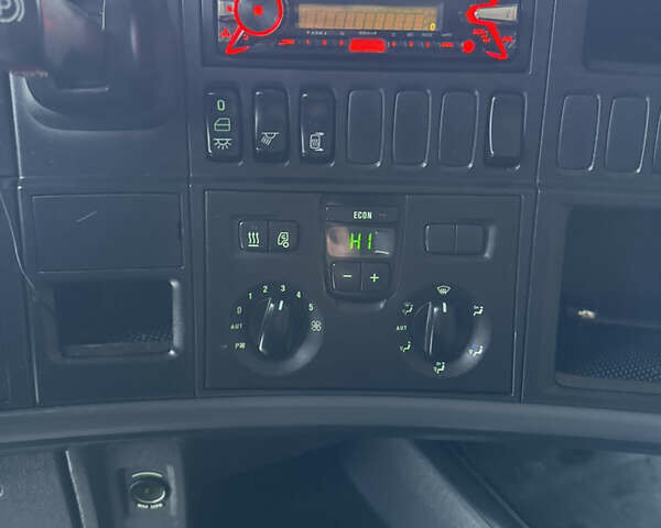 Белый Сканиа R 440, объемом двигателя 12.74 л и пробегом 823 тыс. км за 25000 $, фото 19 на Automoto.ua