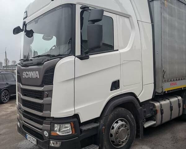 Белый Сканиа R 440, объемом двигателя 12.74 л и пробегом 200 тыс. км за 95000 $, фото 2 на Automoto.ua