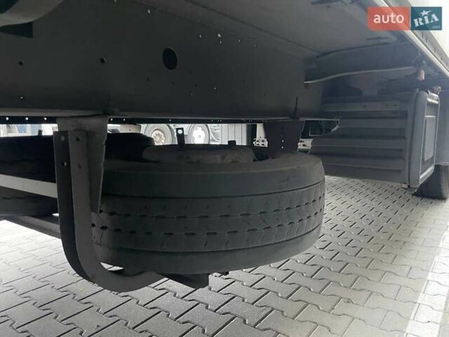 Синий Сканиа R 440, объемом двигателя 13 л и пробегом 300 тыс. км за 25469 $, фото 4 на Automoto.ua