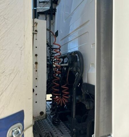 Білий Сканіа Р 480, об'ємом двигуна 12.74 л та пробігом 1000 тис. км за 24500 $, фото 23 на Automoto.ua