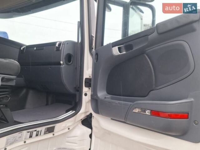 Белый Сканиа Р 500, объемом двигателя 15.6 л и пробегом 930 тыс. км за 30900 $, фото 25 на Automoto.ua