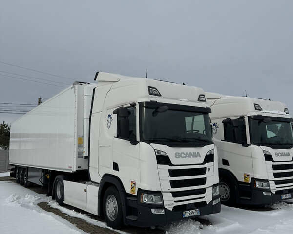 Белый Сканиа Р 500, объемом двигателя 12.7 л и пробегом 787 тыс. км за 53000 $, фото 69 на Automoto.ua