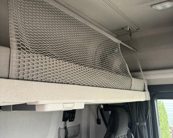 Белый Сканиа Р 500, объемом двигателя 12.7 л и пробегом 787 тыс. км за 53000 $, фото 59 на Automoto.ua