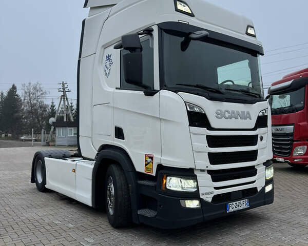 Белый Сканиа Р 500, объемом двигателя 12.7 л и пробегом 787 тыс. км за 53000 $, фото 1 на Automoto.ua