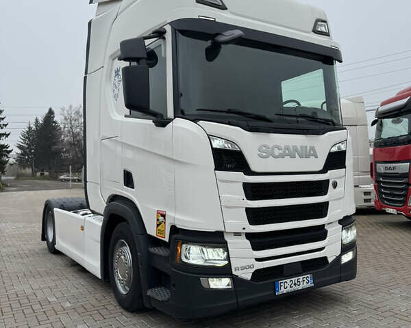 Белый Сканиа Р 500, объемом двигателя 12.7 л и пробегом 787 тыс. км за 53000 $, фото 51 на Automoto.ua