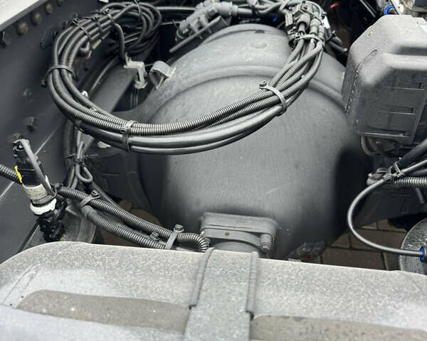 Белый Сканиа Р 500, объемом двигателя 12.7 л и пробегом 787 тыс. км за 53000 $, фото 14 на Automoto.ua