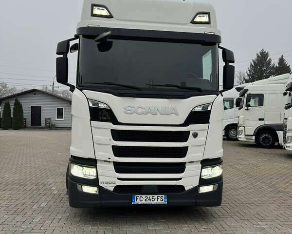 Белый Сканиа Р 500, объемом двигателя 12.7 л и пробегом 787 тыс. км за 53000 $, фото 3 на Automoto.ua
