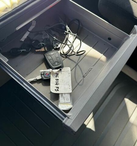 Белый Сканиа Р 500, объемом двигателя 0 л и пробегом 767 тыс. км за 53000 $, фото 38 на Automoto.ua