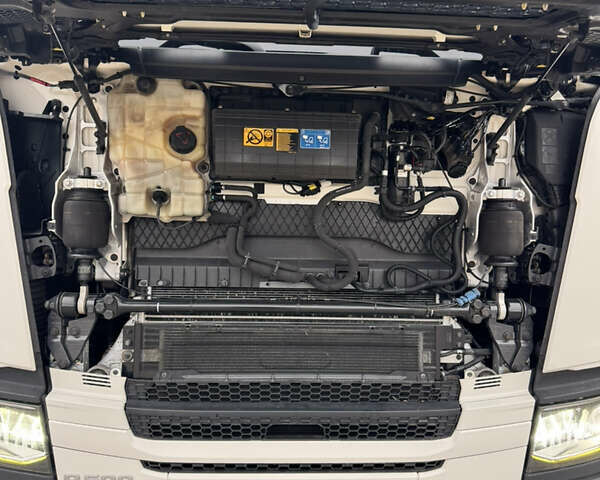 Белый Сканиа Р 500, объемом двигателя 12.7 л и пробегом 787 тыс. км за 53000 $, фото 22 на Automoto.ua