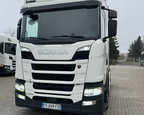Белый Сканиа Р 500, объемом двигателя 12.7 л и пробегом 787 тыс. км за 53000 $, фото 50 на Automoto.ua
