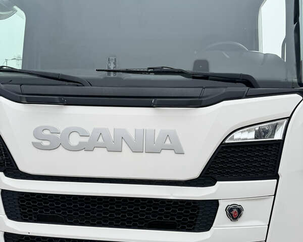 Белый Сканиа Р 500, объемом двигателя 12.7 л и пробегом 787 тыс. км за 53000 $, фото 24 на Automoto.ua