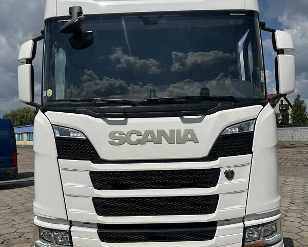 Білий Сканіа Р 500, об'ємом двигуна 12.7 л та пробігом 549 тис. км за 74773 $, фото 2 на Automoto.ua