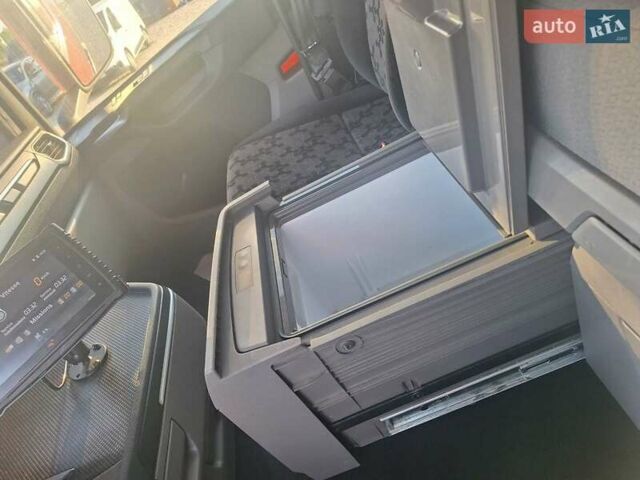 Красный Сканиа Р 500, объемом двигателя 12 л и пробегом 700 тыс. км за 52888 $, фото 9 на Automoto.ua