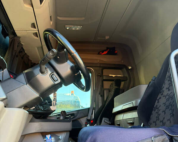 Серый Сканиа Р 500, объемом двигателя 0 л и пробегом 823 тыс. км за 61489 $, фото 2 на Automoto.ua