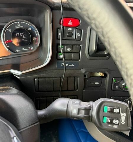 Синий Сканиа Р 500, объемом двигателя 12.74 л и пробегом 443 тыс. км за 120000 $, фото 12 на Automoto.ua