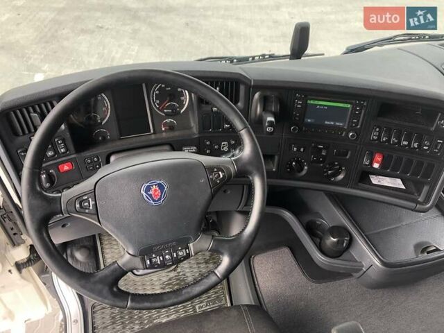 Белый Сканиа R 580, объемом двигателя 16.4 л и пробегом 580 тыс. км за 47000 $, фото 12 на Automoto.ua