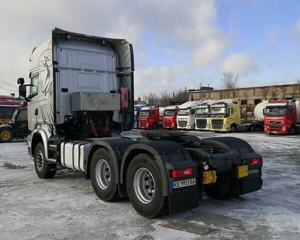 Серый Сканиа R 580, объемом двигателя 16.35 л и пробегом 708 тыс. км за 64742 $, фото 8 на Automoto.ua