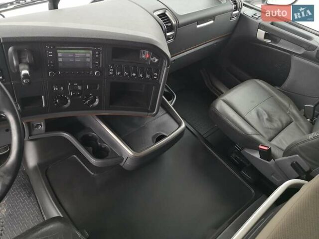 Серый Сканиа R 580, объемом двигателя 16.35 л и пробегом 708 тыс. км за 64742 $, фото 19 на Automoto.ua