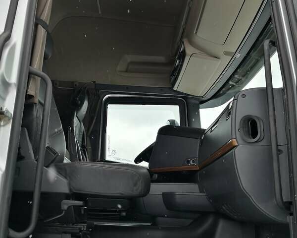 Серый Сканиа R 580, объемом двигателя 16.35 л и пробегом 708 тыс. км за 64742 $, фото 15 на Automoto.ua